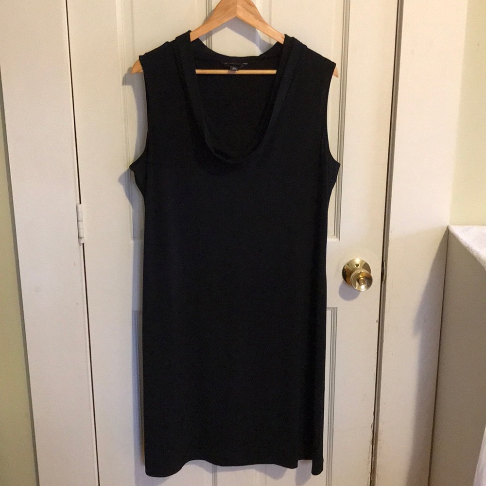 Sleeveless black dress Sz xl